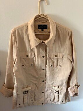Montanaco large tan jacket.